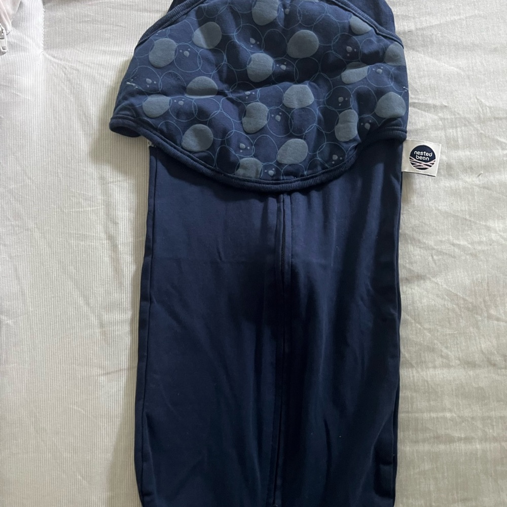 Nested Bean Zen Neo Swaddle. 0-3 months